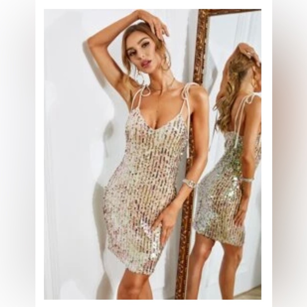 Gold sequin knot shoulder dress